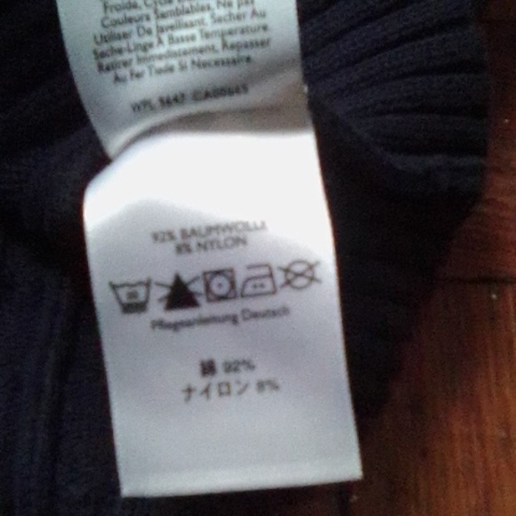 Eddie Bauer Cable Knit sweater. Navy Blue. Small - Picture 3 of 4